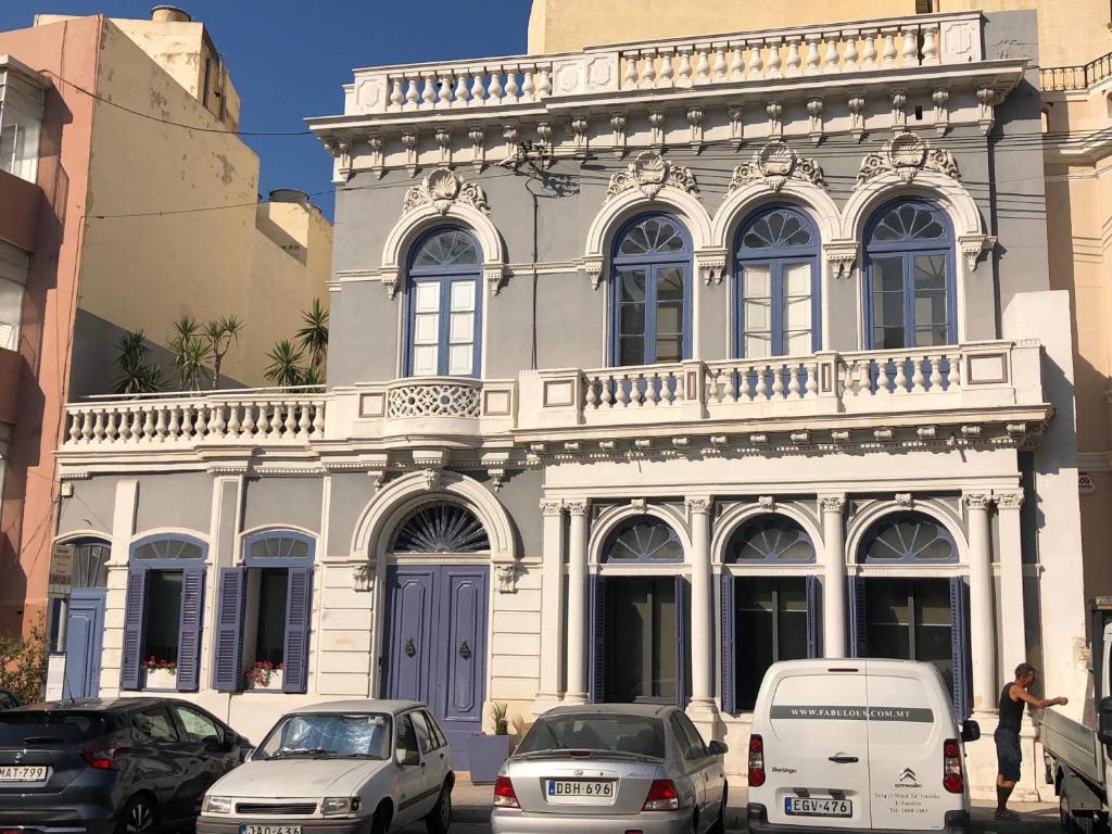 Deluxe King Suite at Sliema La Loggia Suites